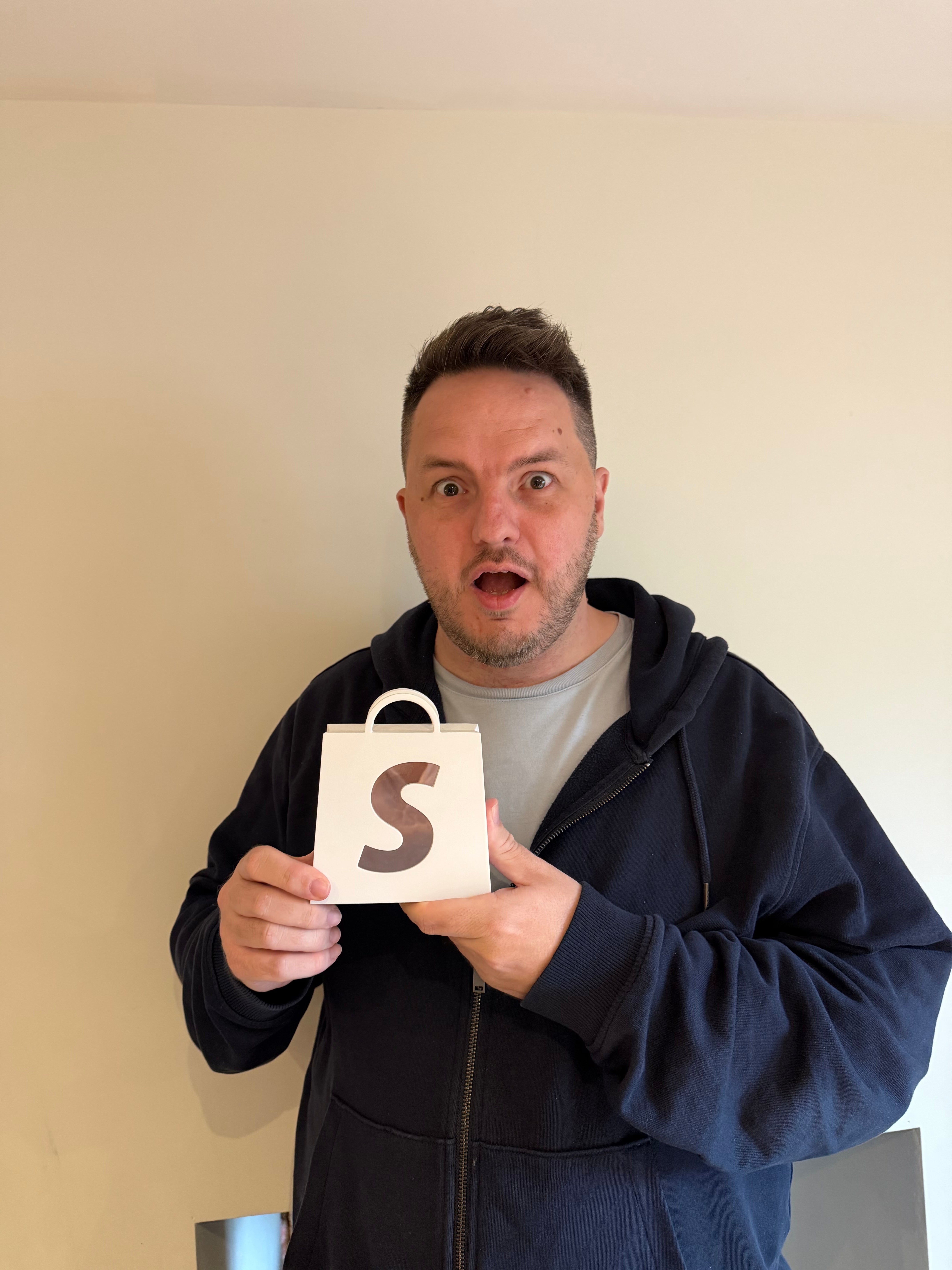Dean Keating with Shopify Award